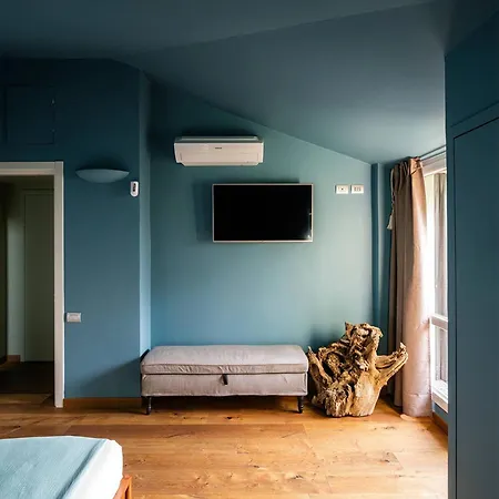 Aparthotel Domus Plinii 1792