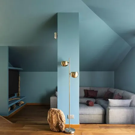 多莫斯普林尼1792套房公寓式酒店 Faggeto Lario