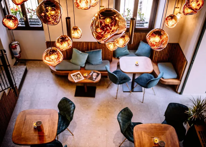 מלון דירות Domus Plinii 1792 Faggeto Lario